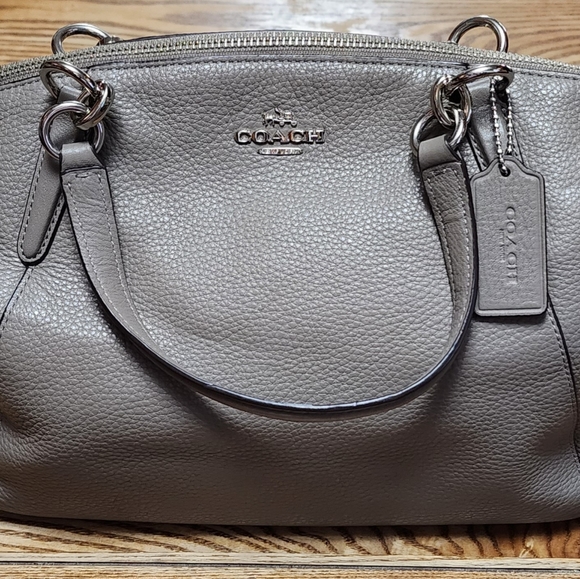 Coach Kelsey Satchel -Putty/Khaki pebble texture - Picture 4 of 8